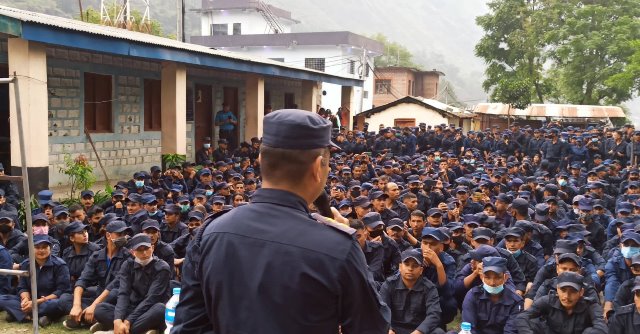 १ लाख १५ हजार म्यादी प्रहरीका लागि भर्ना खुल्यो, यसअघि काम गरेकालाई प्राथमिकता