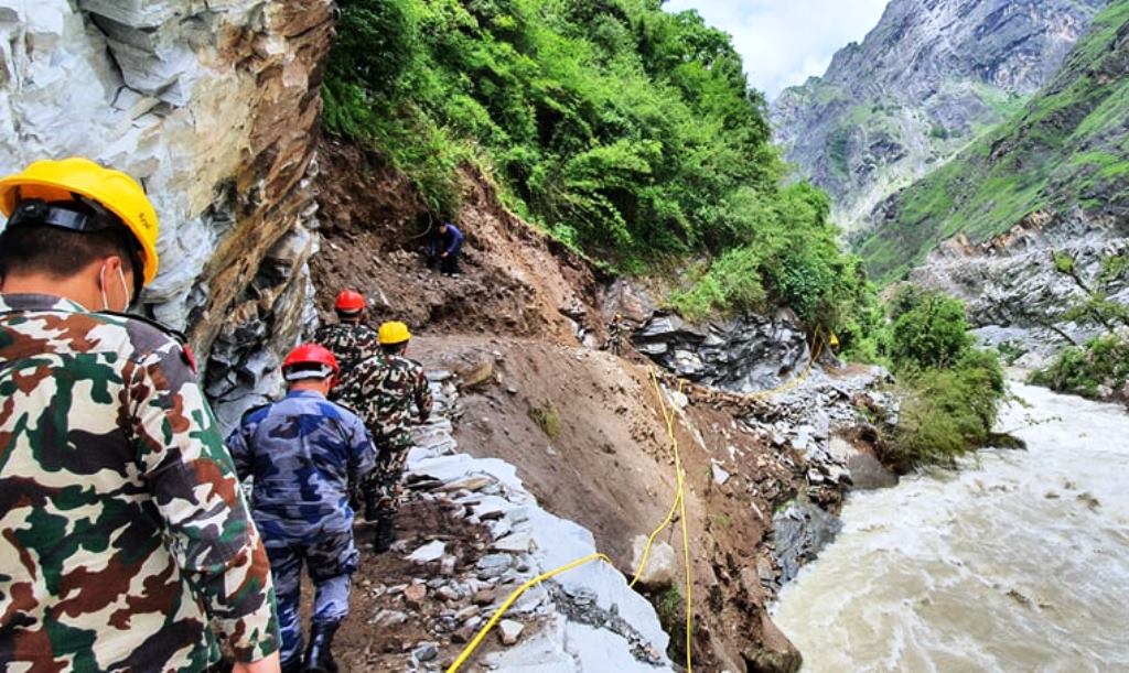 नेपाली सेनाले निर्माण गरिरहेको घाँटीबगर क्षेत्रको घोरेटो बाटोका काम अन्तिम चरणमा, छिटै उद्घाटन गर्ने तयारी