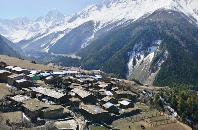 दार्चुलाको व्याँसमा हेलिकप्टरमार्फत मतपेटिका र कर्मचारी पठाउने तयारी