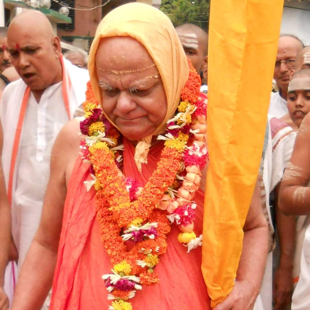 नेपाल र भारतले हिन्दू राष्ट्र कायम गरे एक वर्ष भित्रै विश्वका १५ देशले हिन्दूराष्ट्र कायम गर्ने शङ्कराचार्य निश्चलानन्द सरस्वतीको भनाई