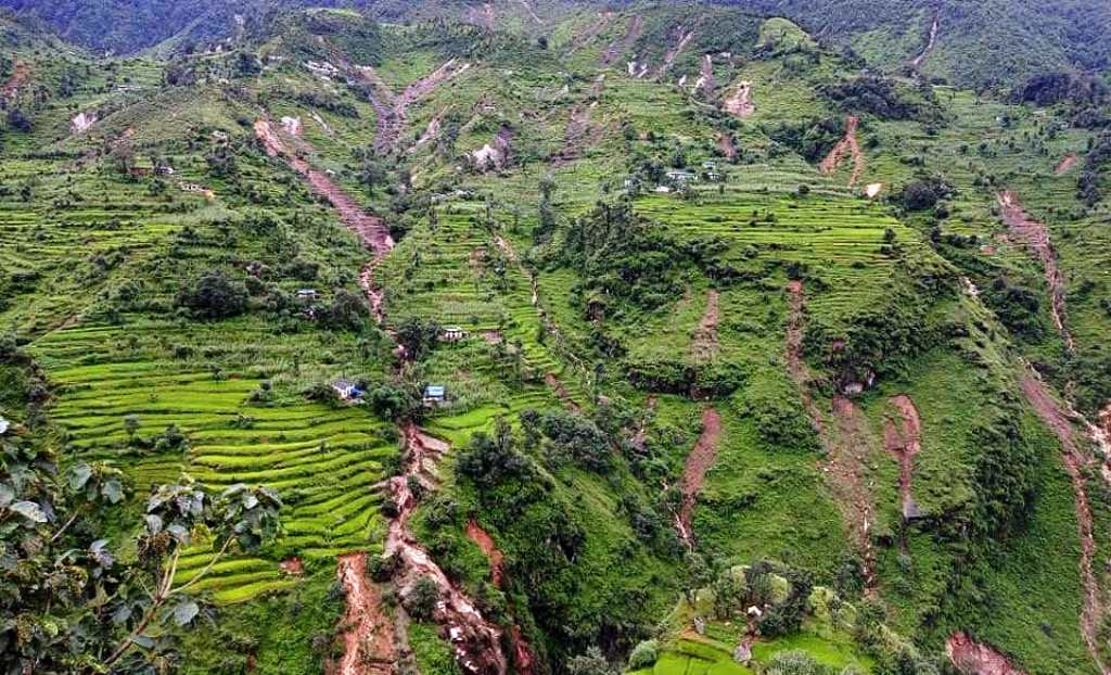 दार्चुला पहिरो अपडेट ः घाइतेको उद्धार हेली मार्फत हुँदै